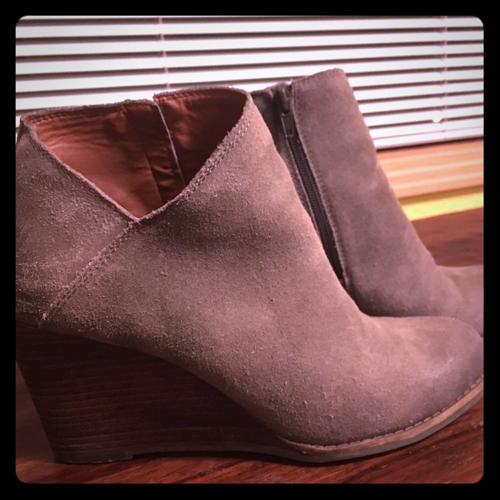 Lucky Brand ‘Yakeena’ Zip Wedge Bootie